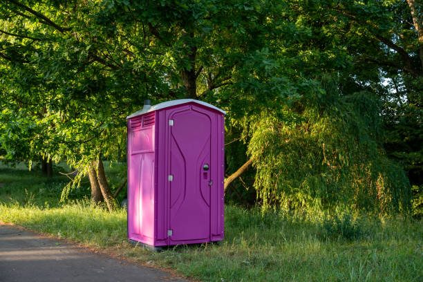 Best Porta potty delivery and setup  in Daleville, VA